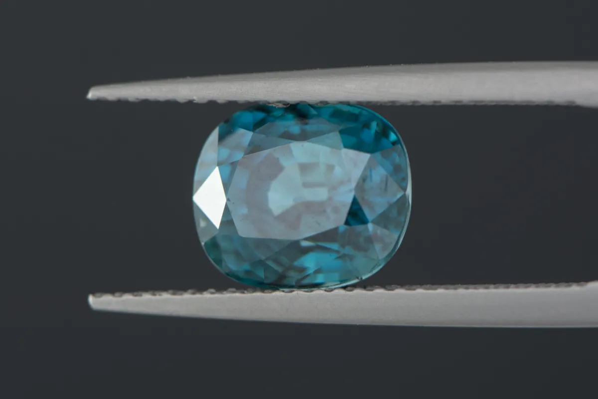 Blauer Zirkon