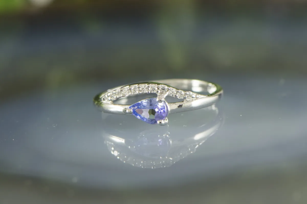 Ring mit Tansanit