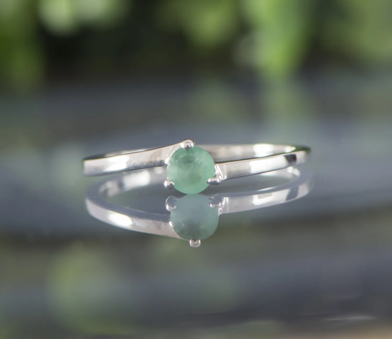 Ring mit Smaragd