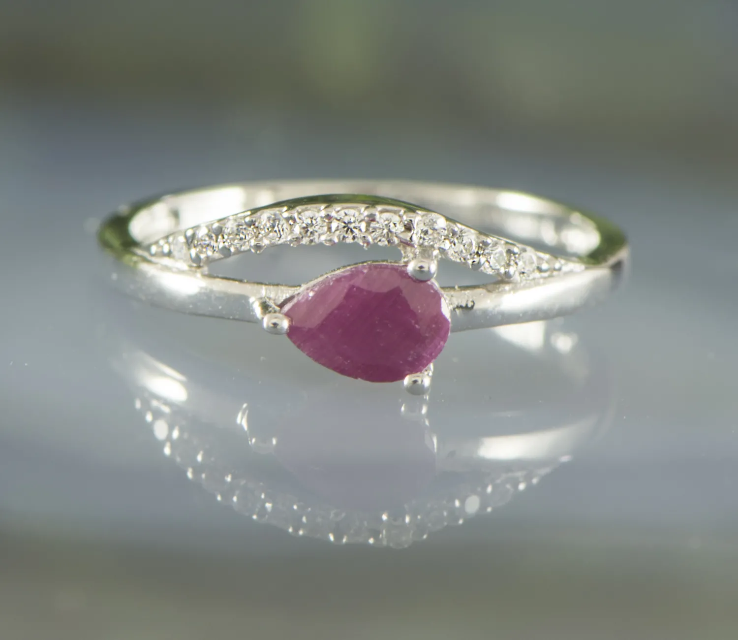Ring mit Rubin