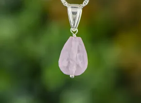 Anhänger mit Rosenquarz