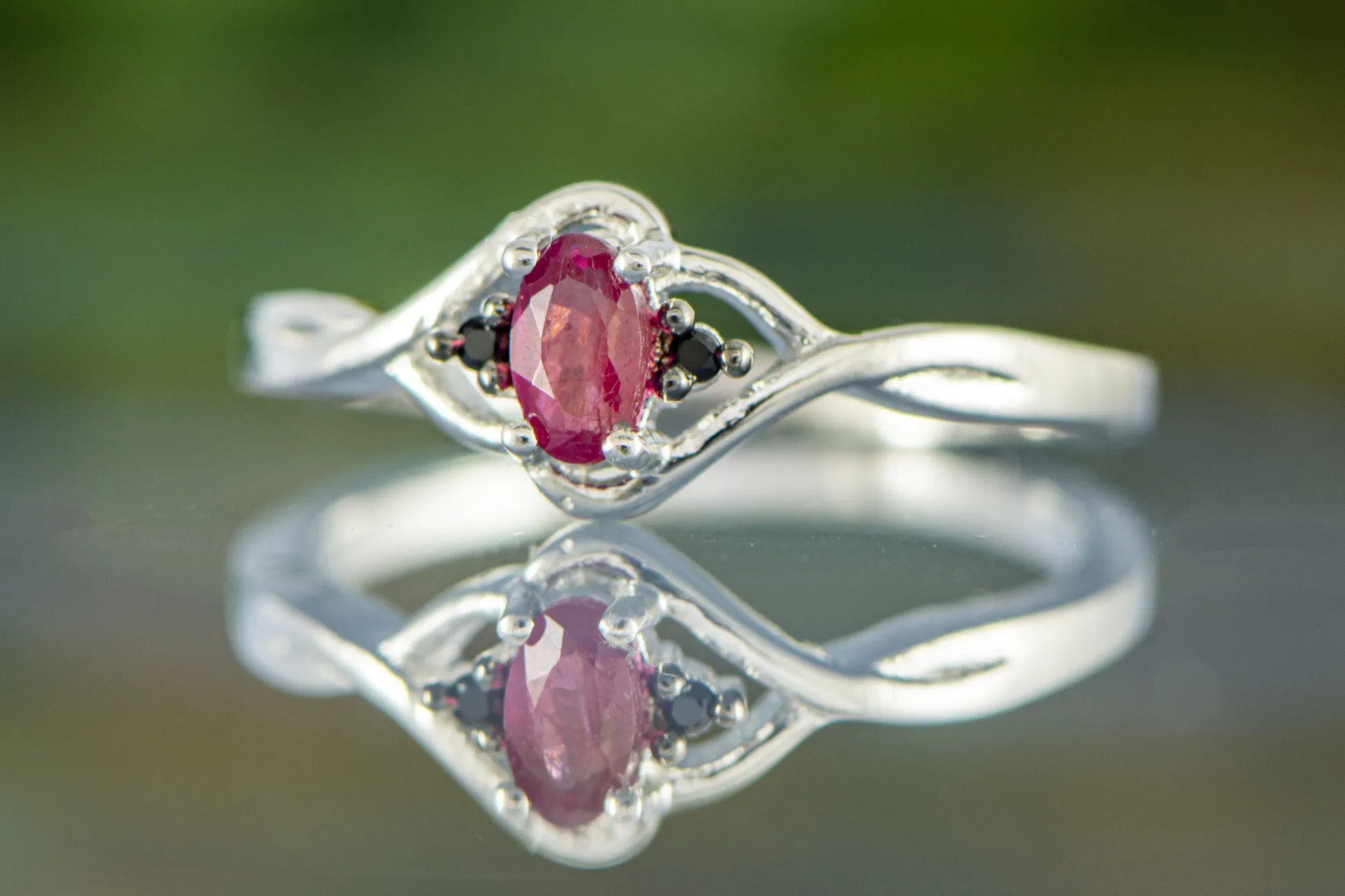 Ring mit Rubin