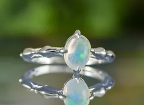 Ring mit Edelopal
