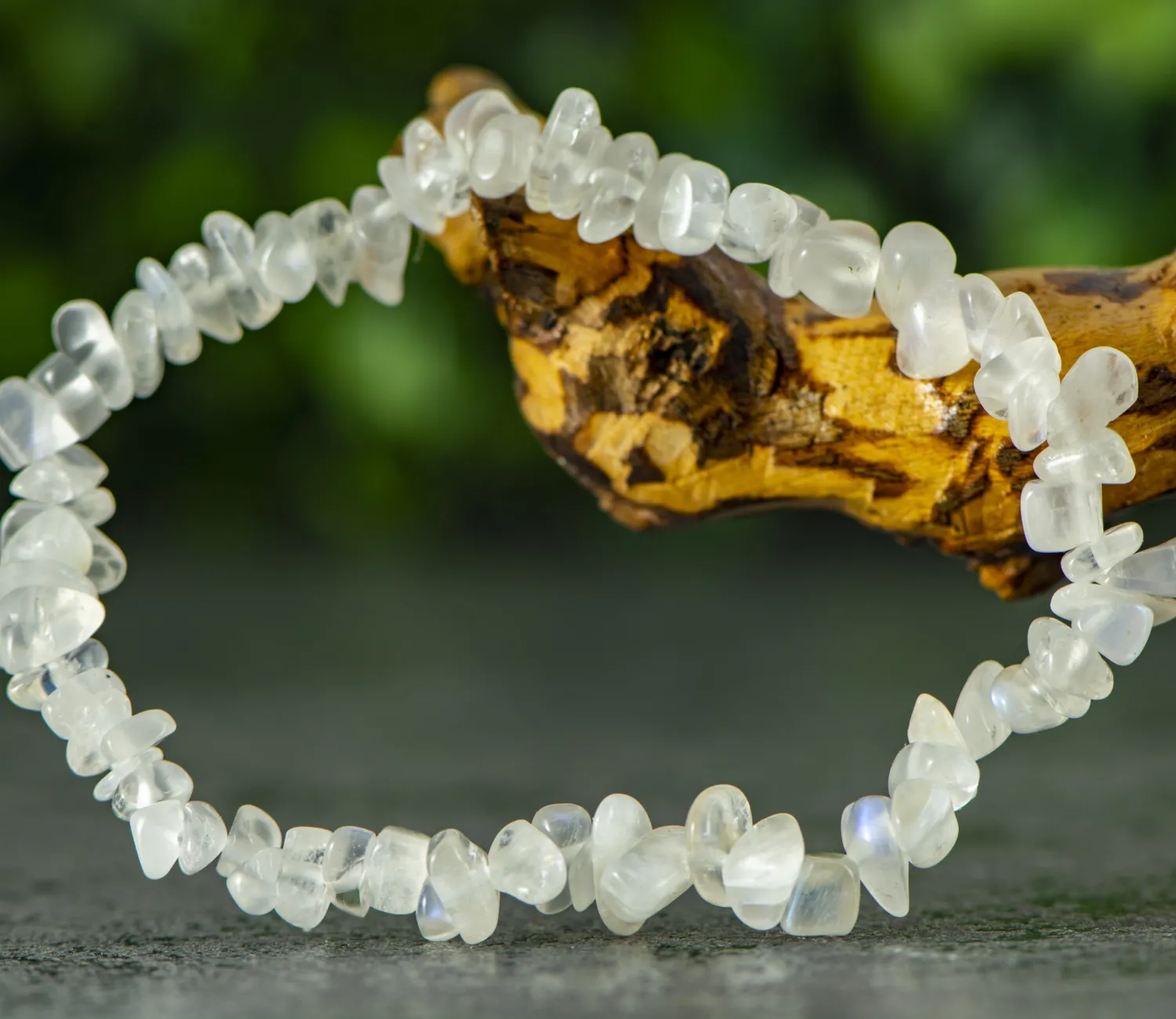 Mondstein Armband