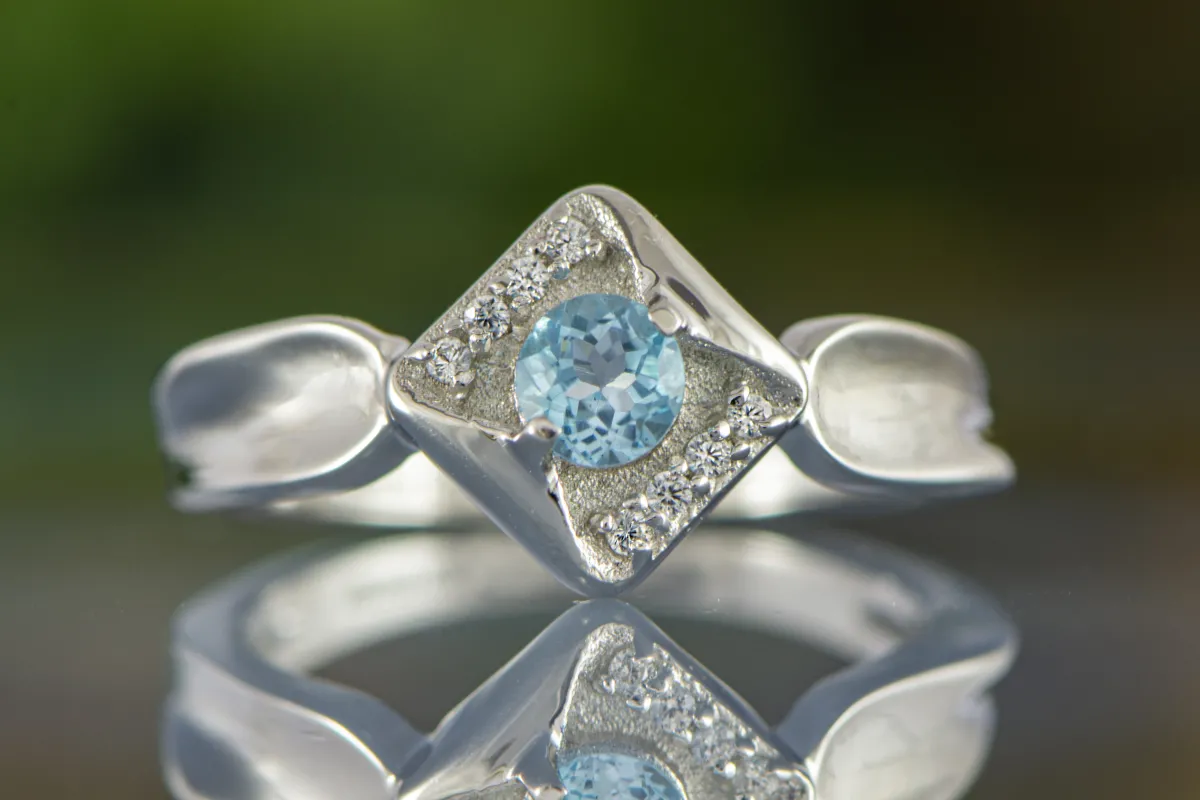 Blauer Topas Ring