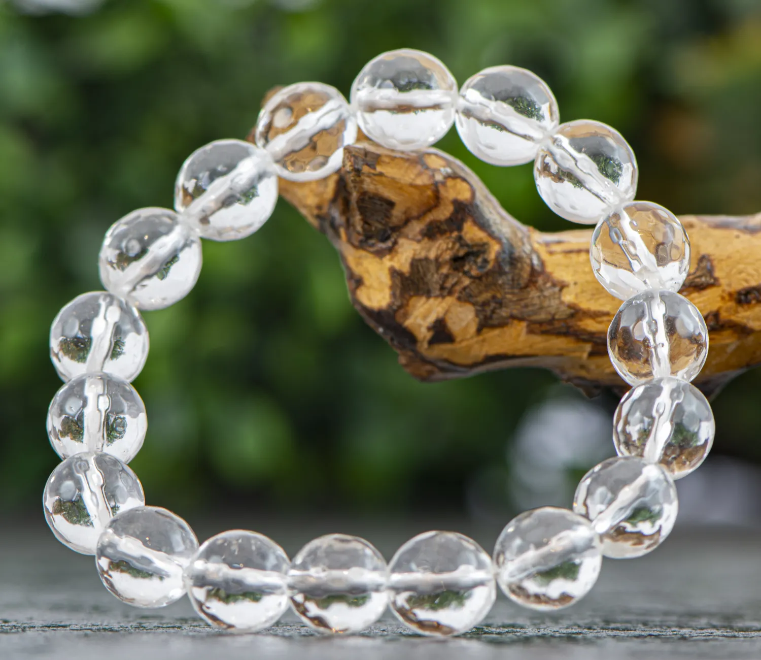 Armband aus Bergkristall 10mm