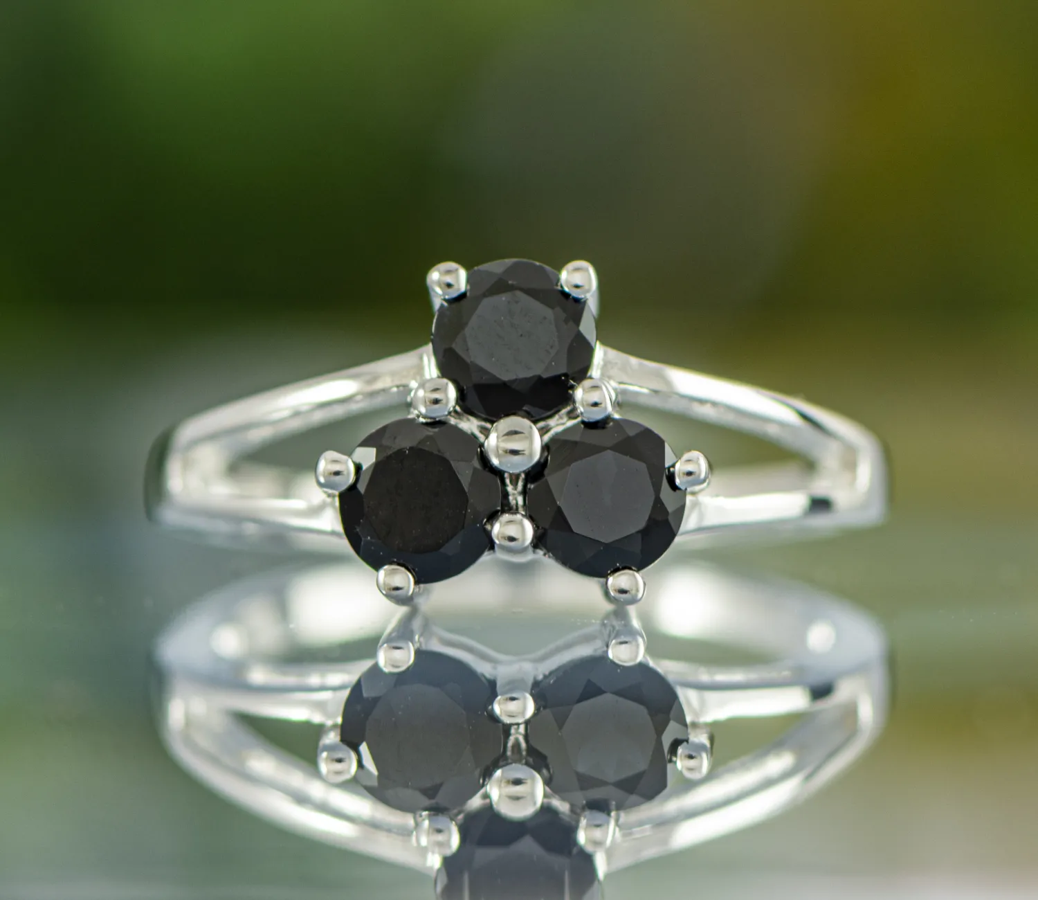 Ring mit schwarzem Turmalin