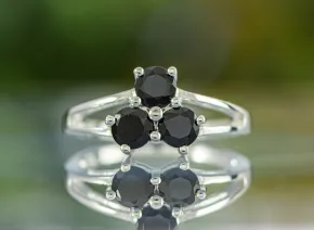 Ring mit schwarzem Turmalin