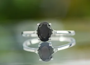 Ring mit schwarzem Turmalin