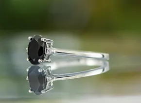 Ring mit schwarzem Turmalin