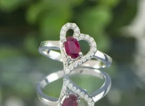 Ring mit Rubin