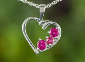 Herz mit rosa Topas