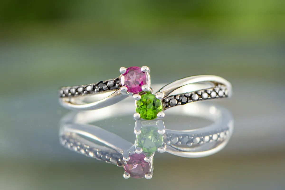 Ring mit rosa und grünem Turmalin