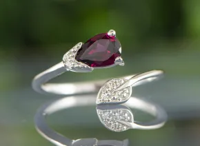 Ring mit Granat
