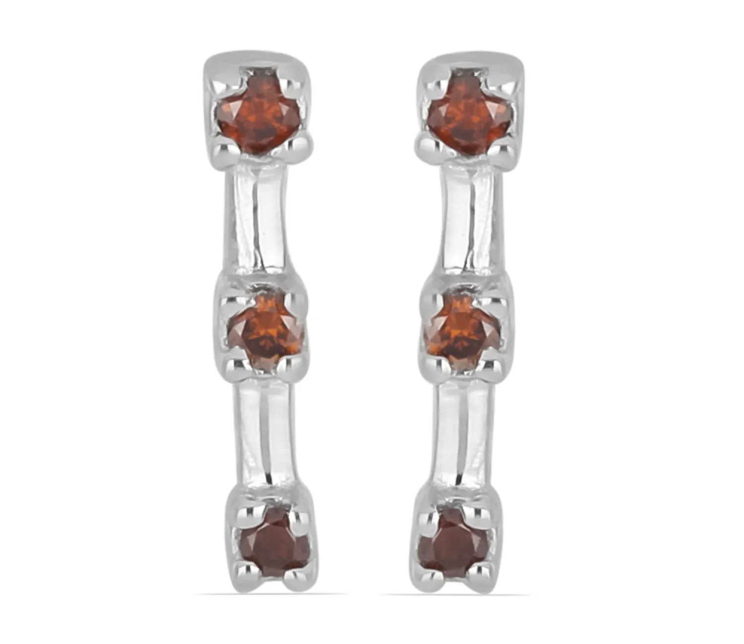 Silberohrringe mit roten Diamanten