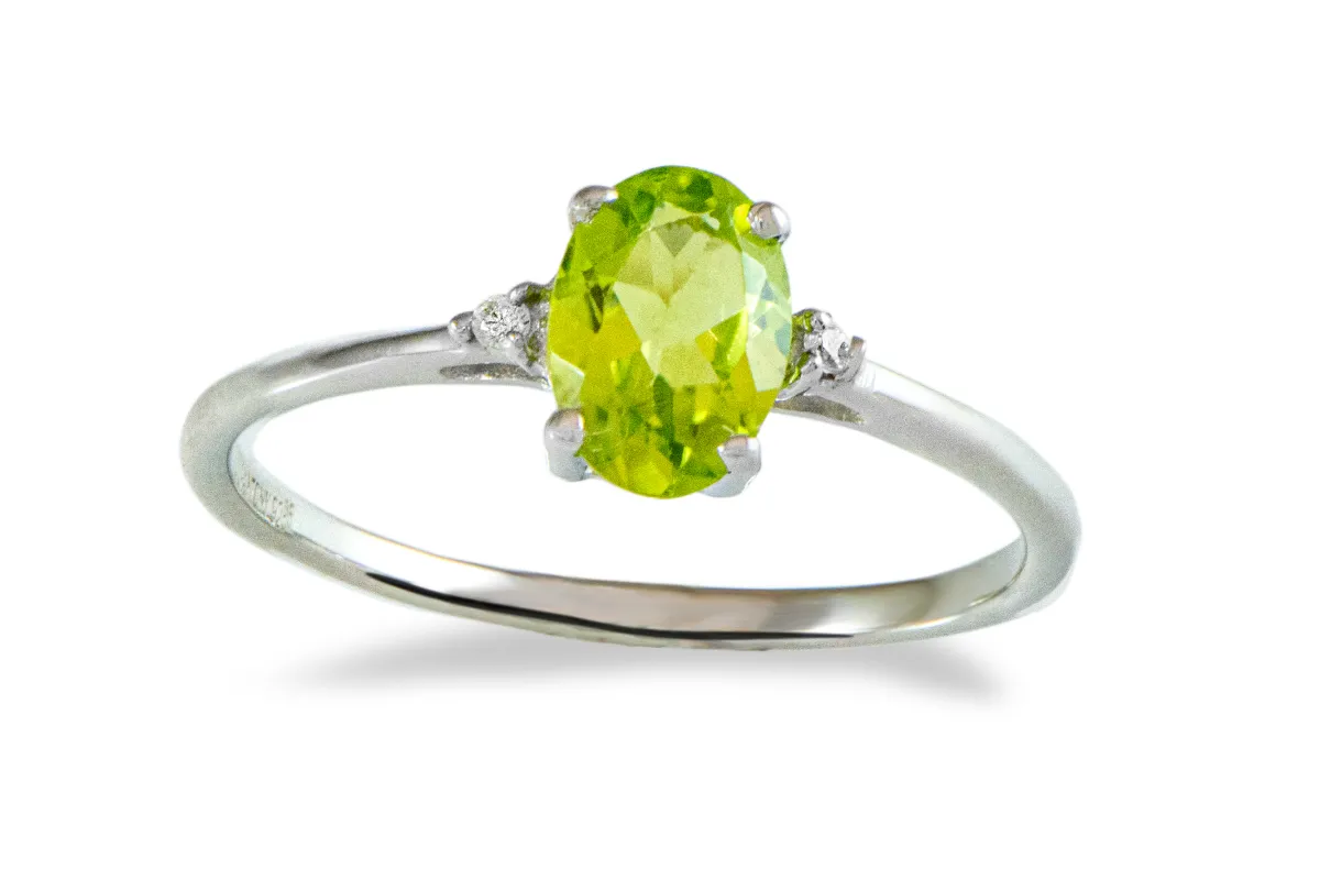 Silberring mit Peridot 7x5mm