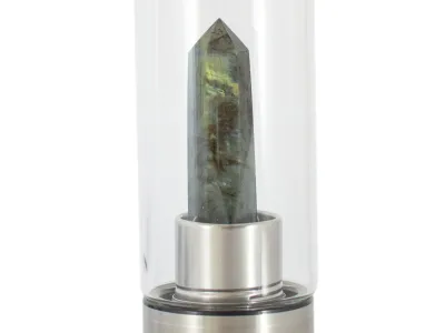 Wasserflasche mit Labradorit