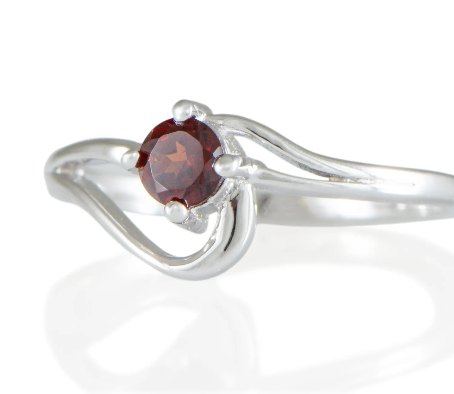 Ring mit Granat