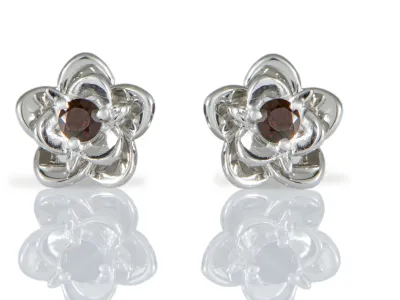 Granat-Ohrringe "Blumen"