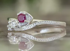 Ring mit Rubin
