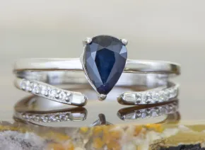 Ring mit Blauem Saphir