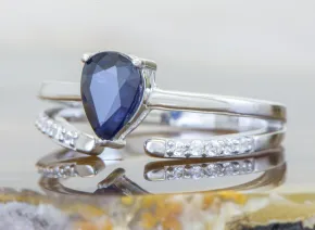 Ring mit Blauem Saphir