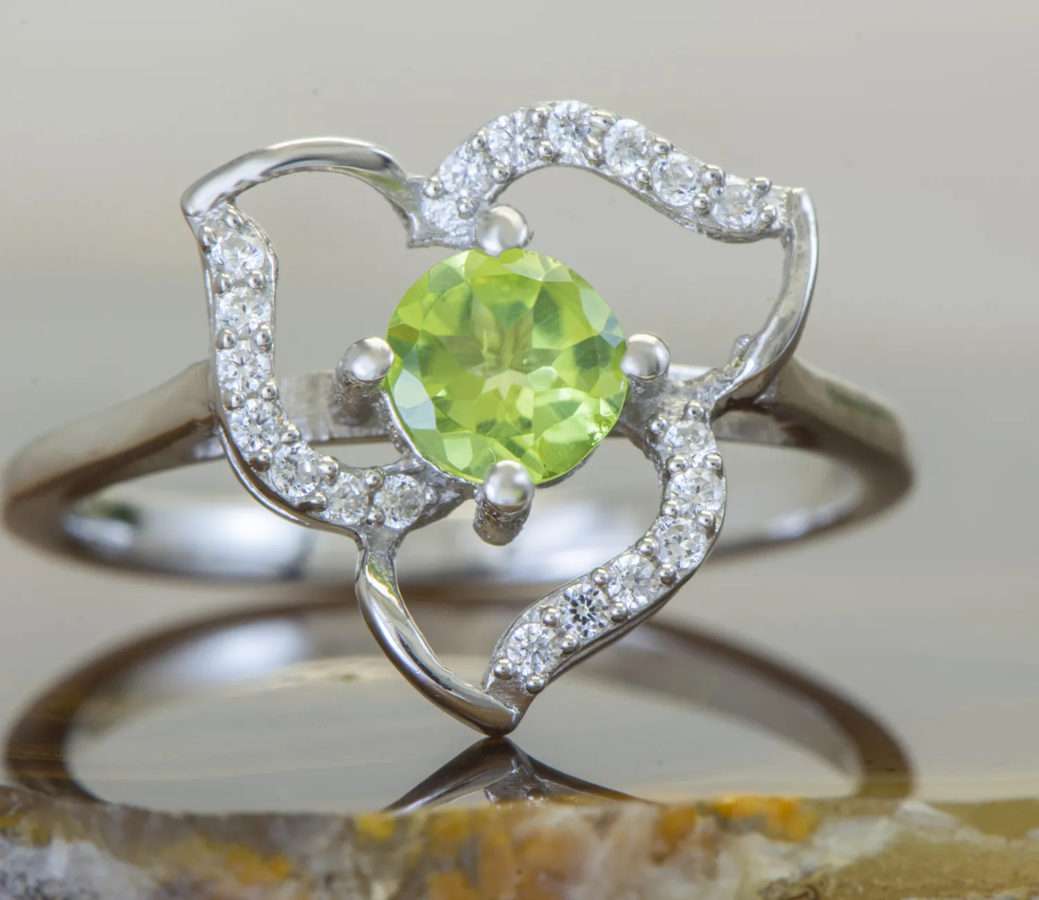 Silberring mit Peridot