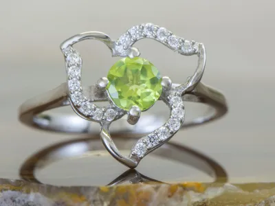 Silberring mit Peridot