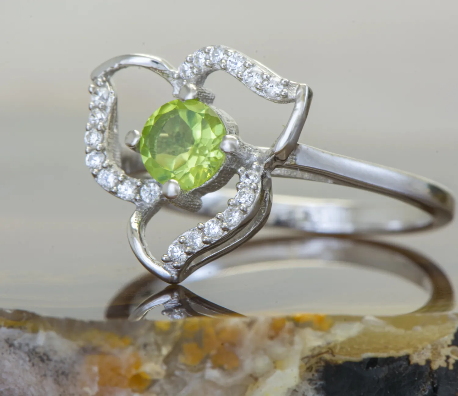 Silberring mit Peridot