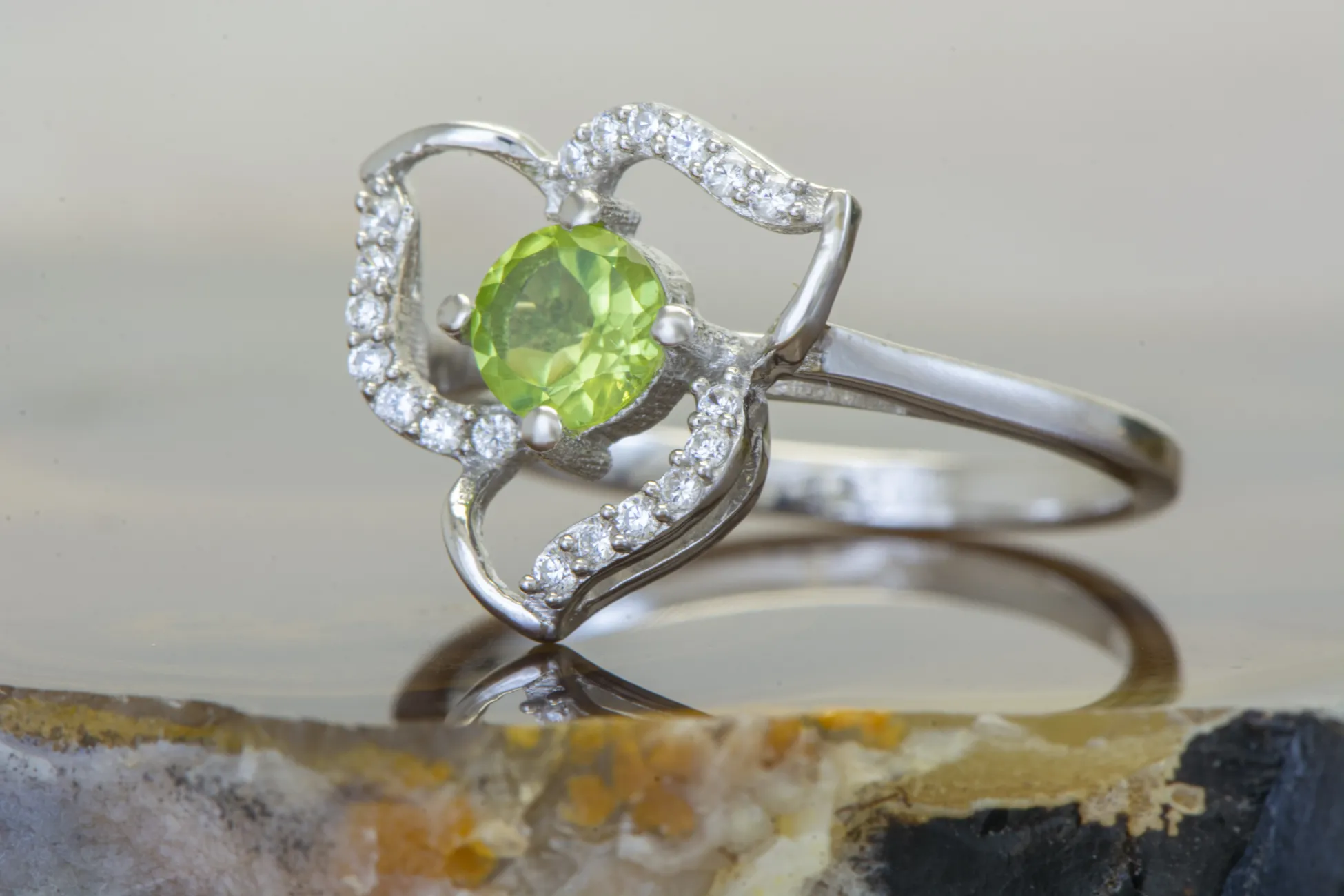 Silberring mit Peridot
