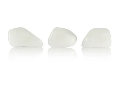 Weißer Opal