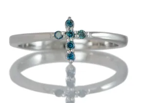 Ring mit blauen Diamanten