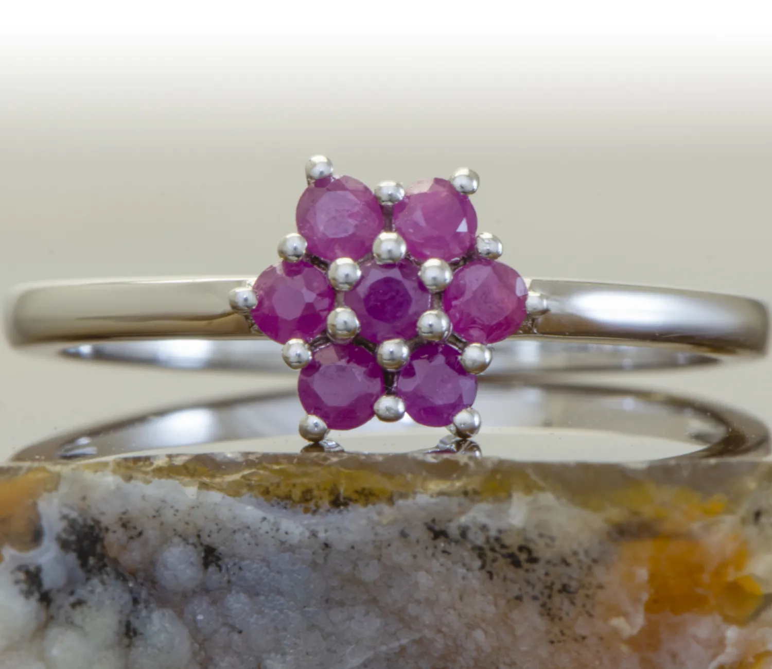 Ring mit Rubinen
