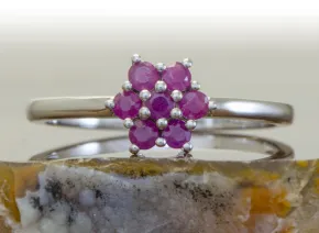 Ring mit Rubinen