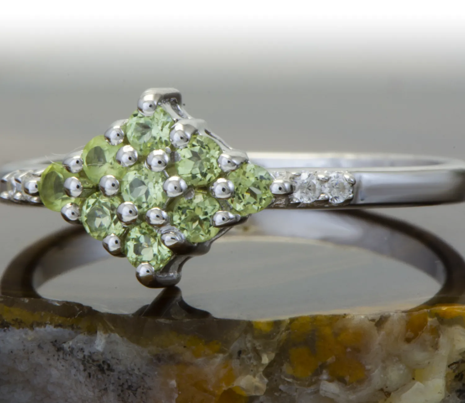Silberring mit Peridot