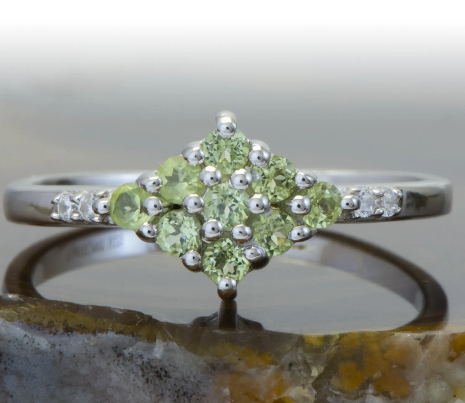 Silberring mit Peridot