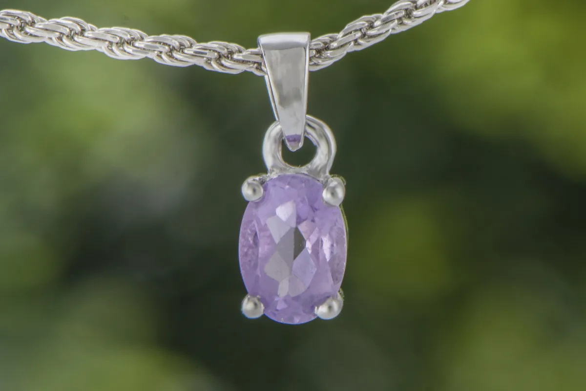 Anhänger mit Lavendelamethyst