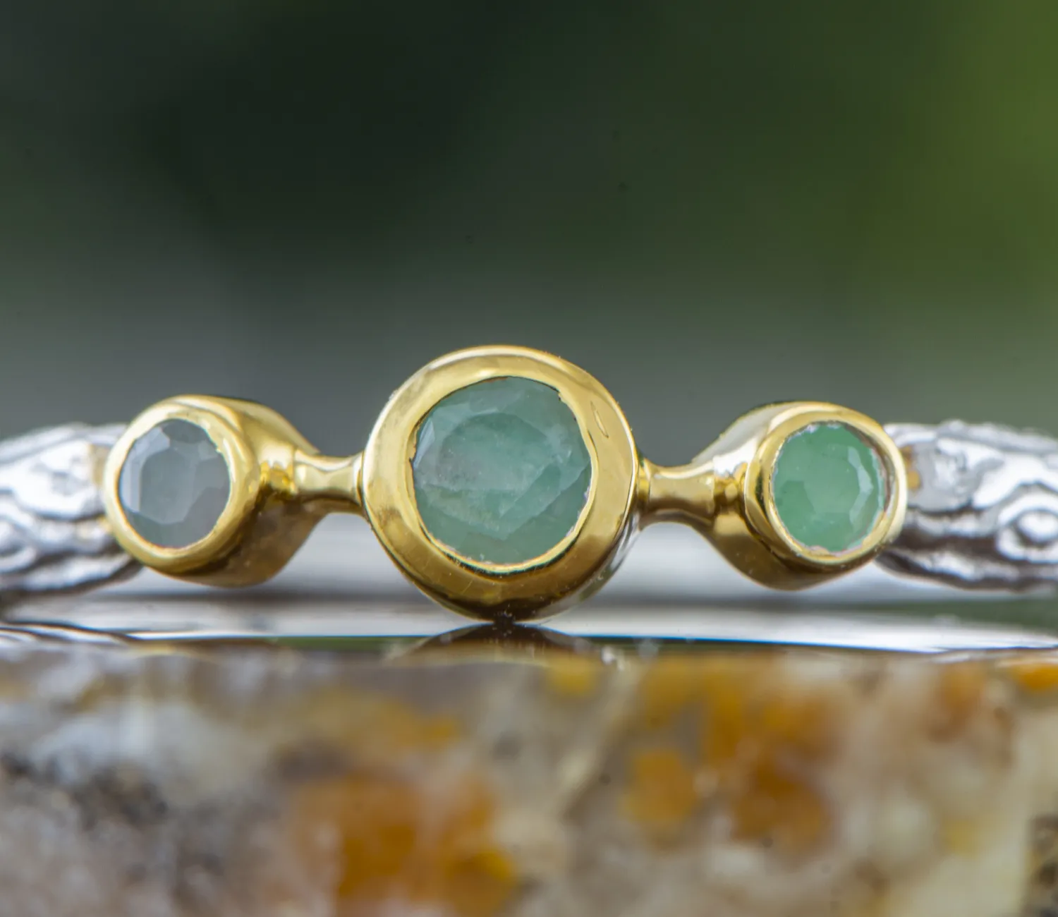 Ring mit Smaragden