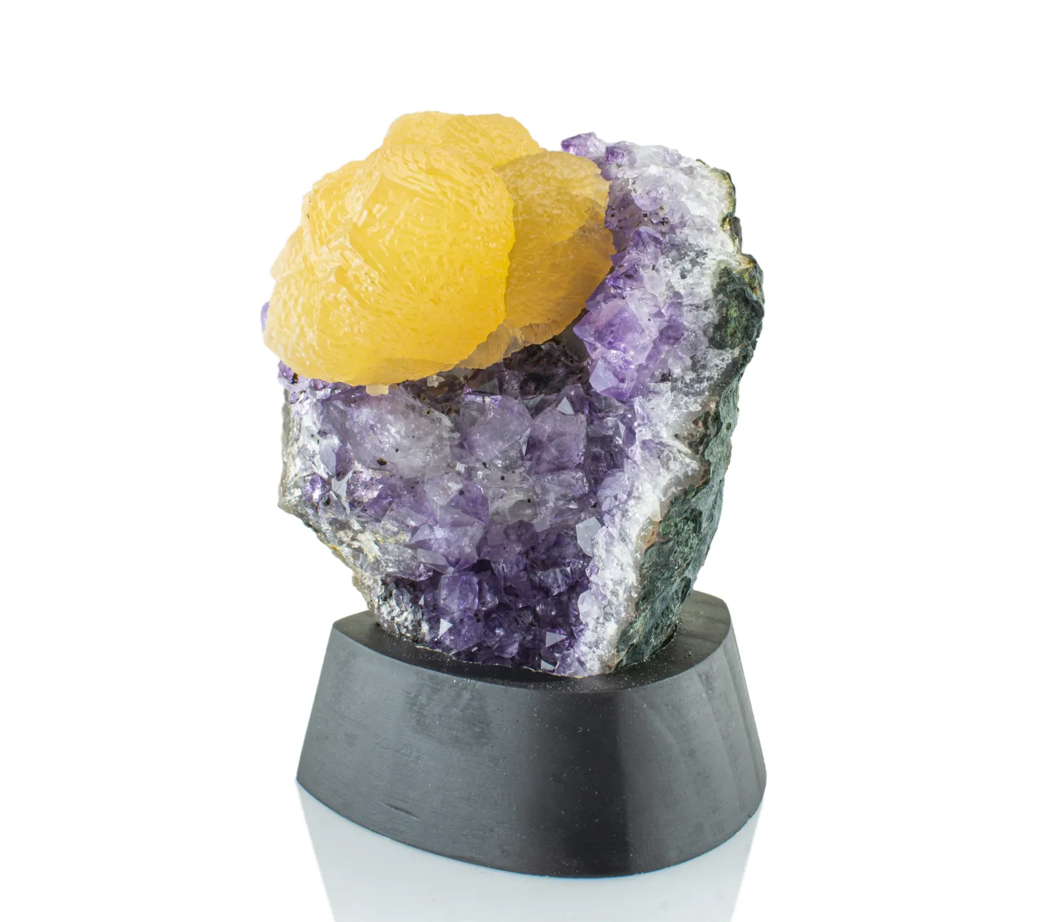 Amethyst mit Calcit