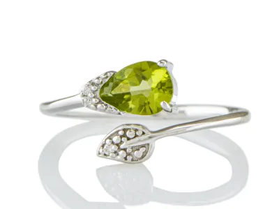Ring mit Peridot