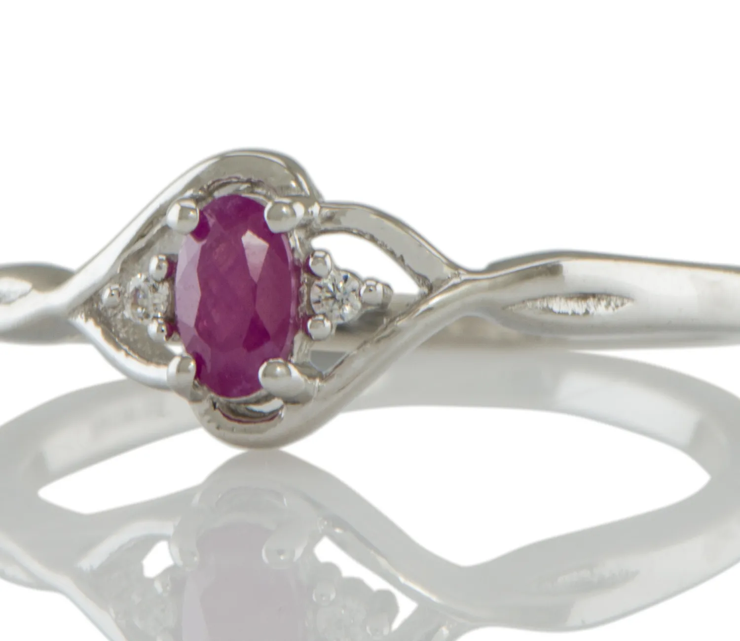 Ring mit Rubin