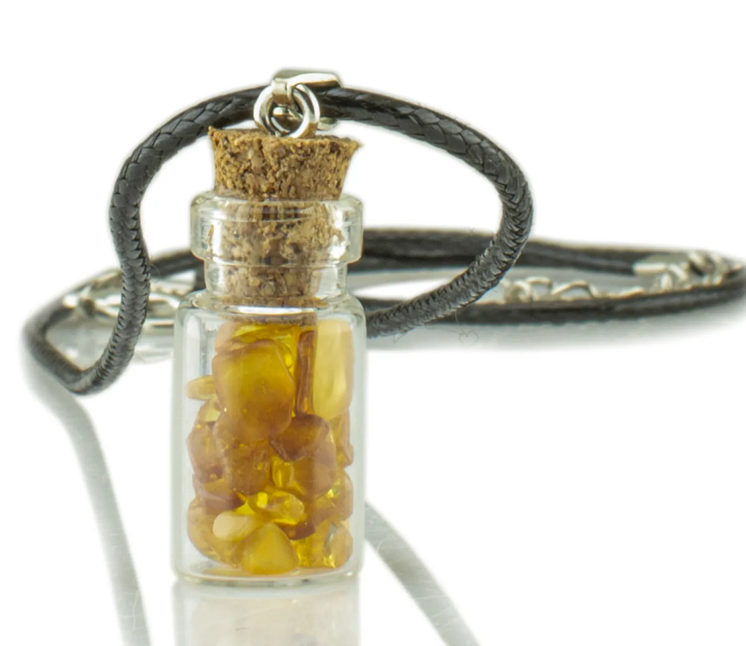 Kette mit Bernstein