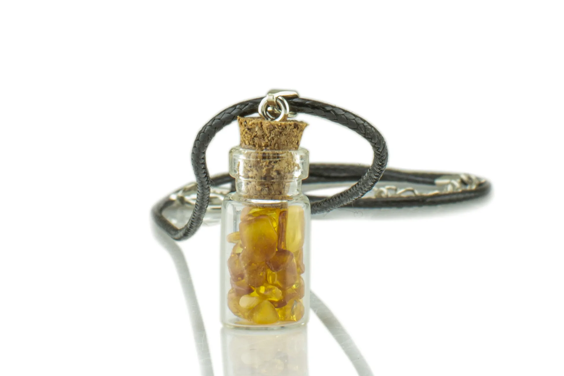 Kette mit Bernstein