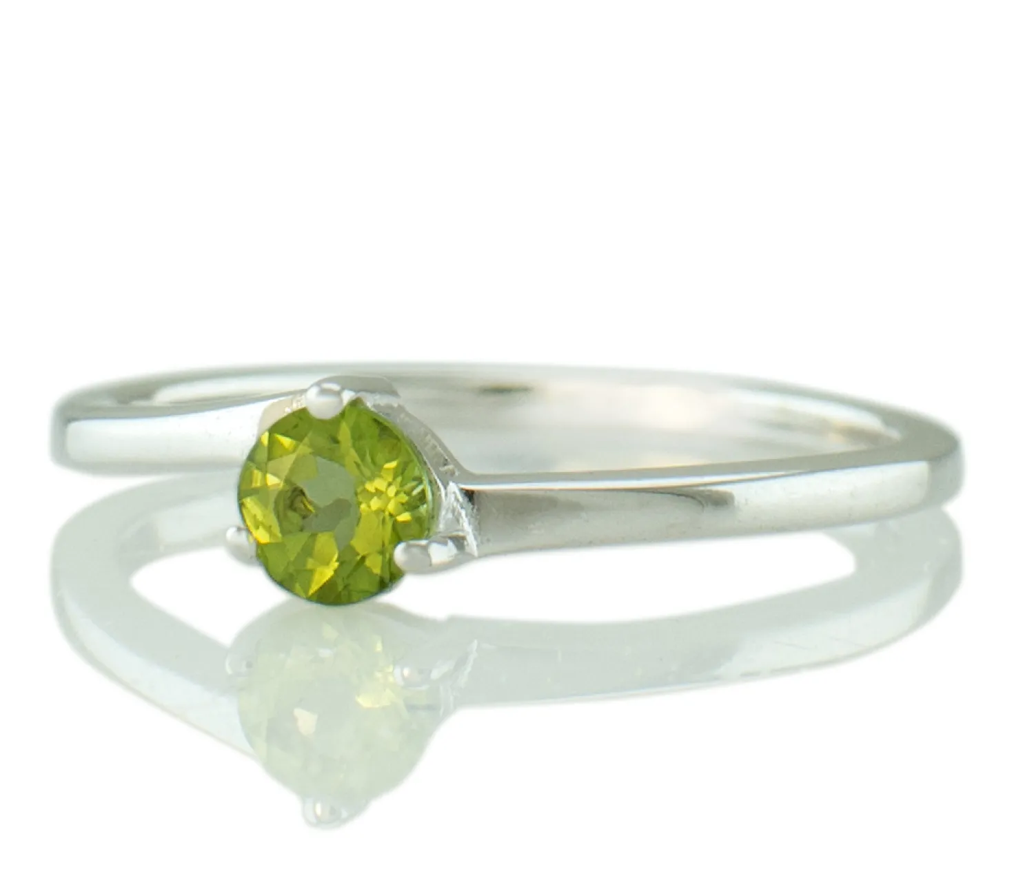 Ring mit Peridot