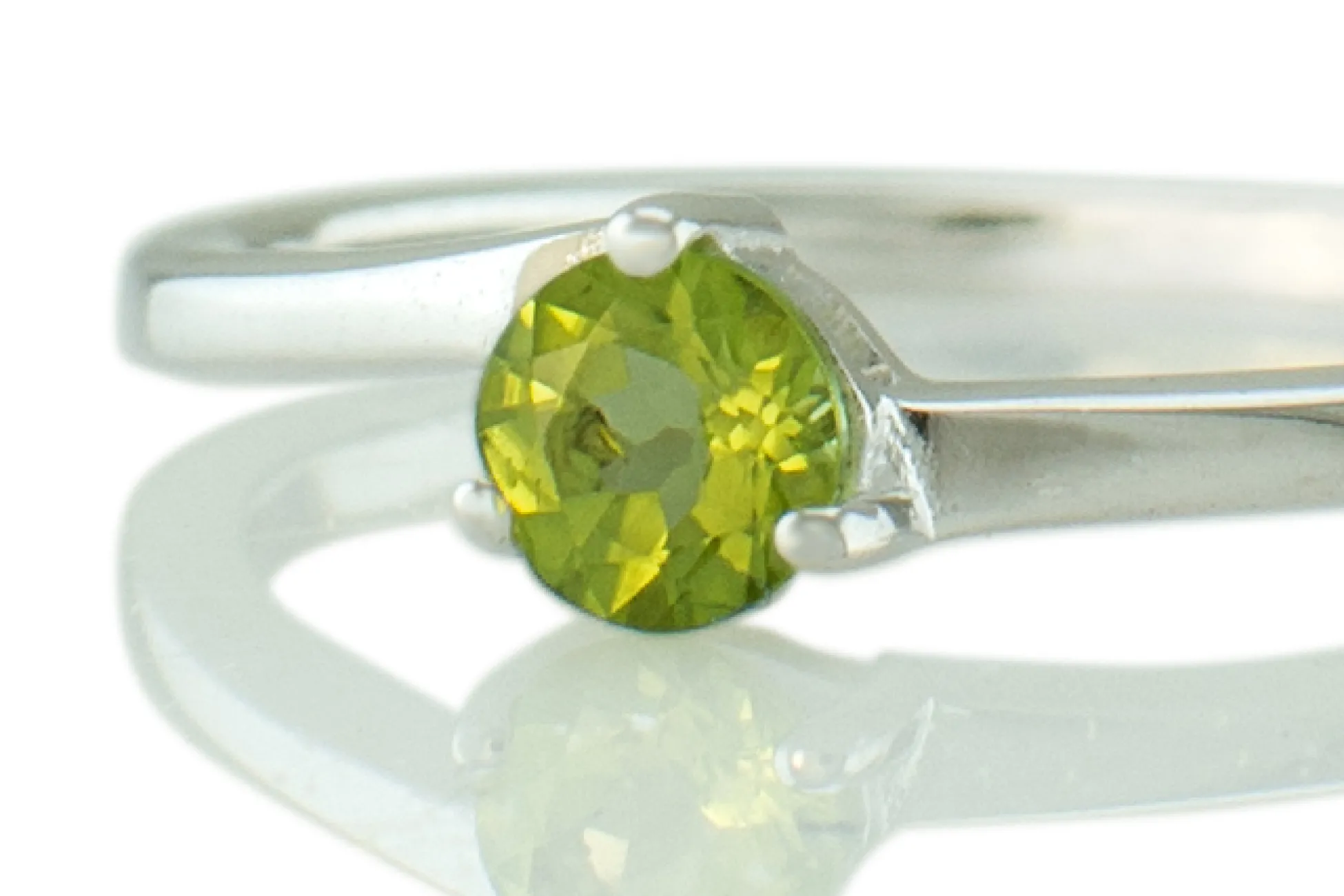 Ring mit Peridot