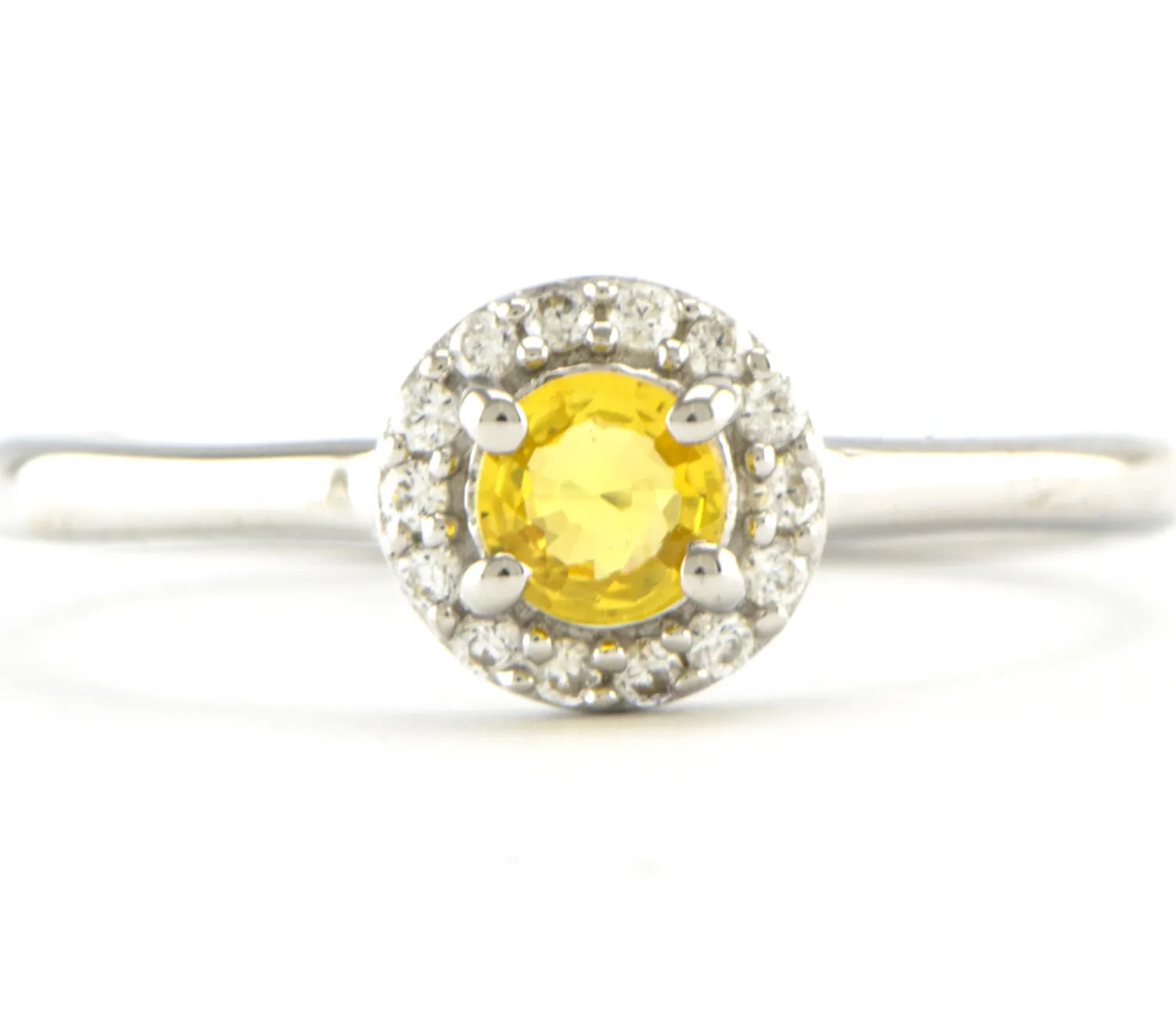 Ring mit Gelbem Saphir