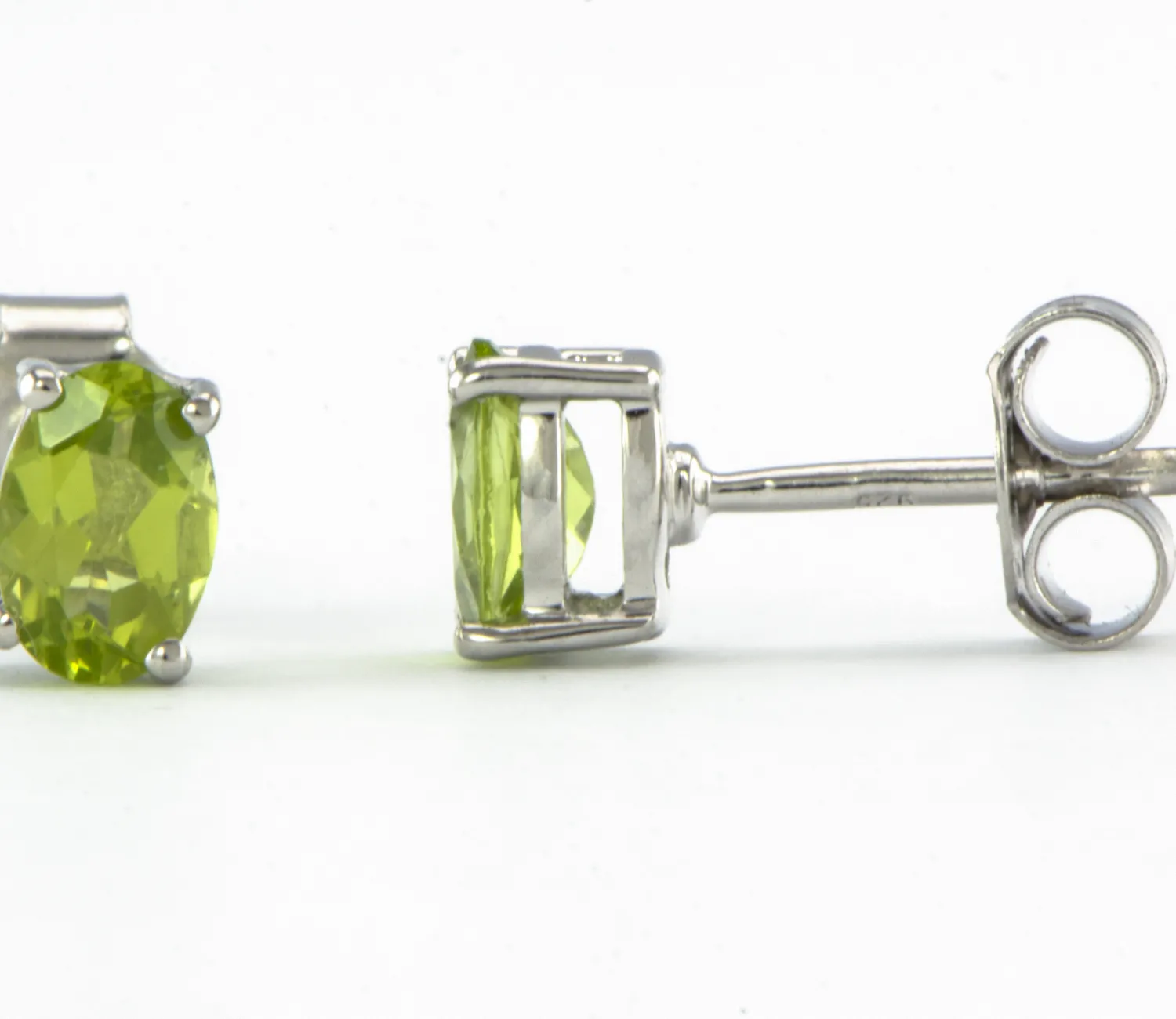 Silberohrstecker mit Peridot