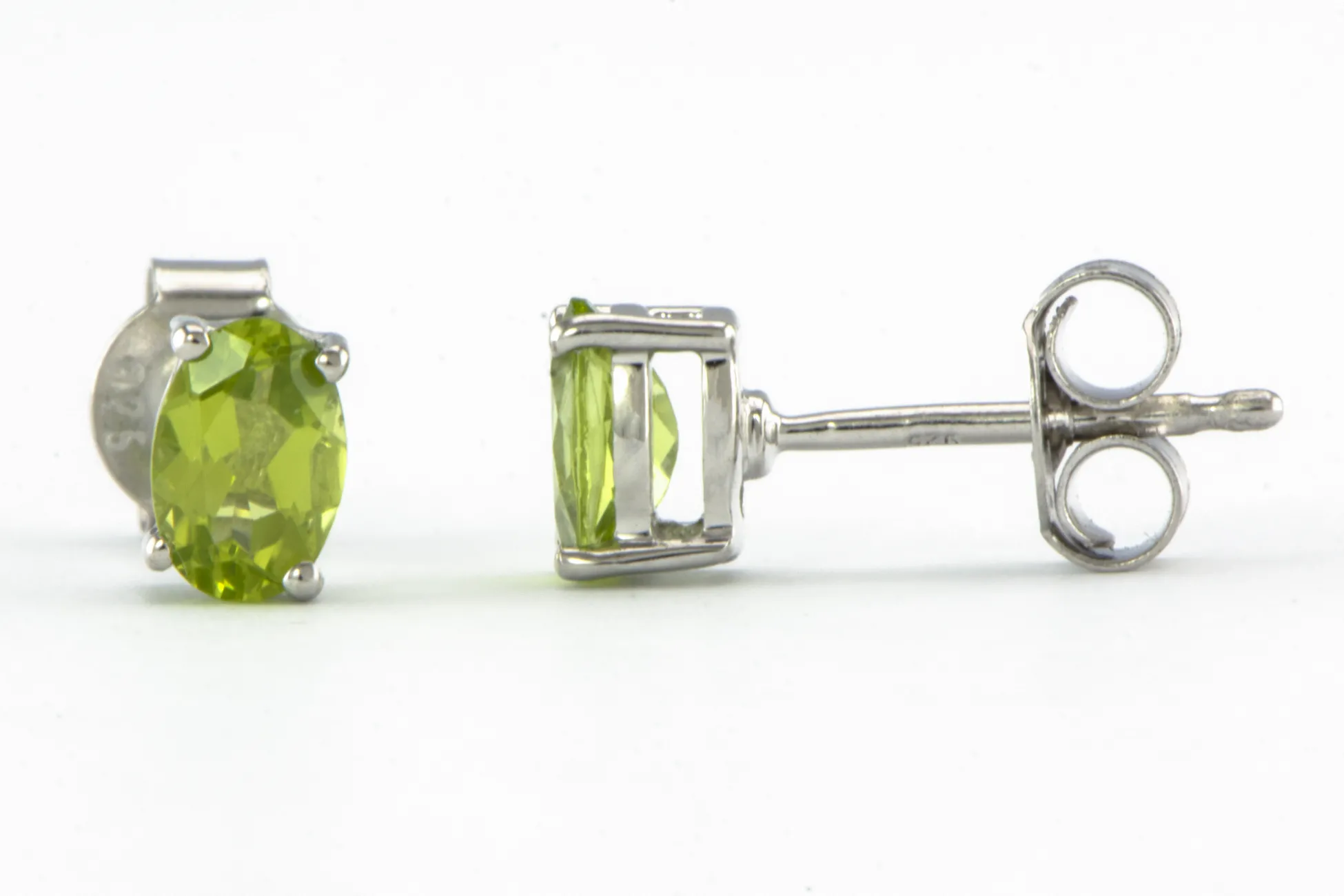 Silberohrstecker mit Peridot