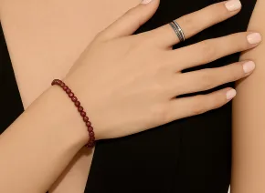 Armband mit Granat