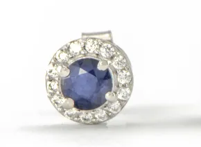 Silberohrstecker mit blauem Saphir